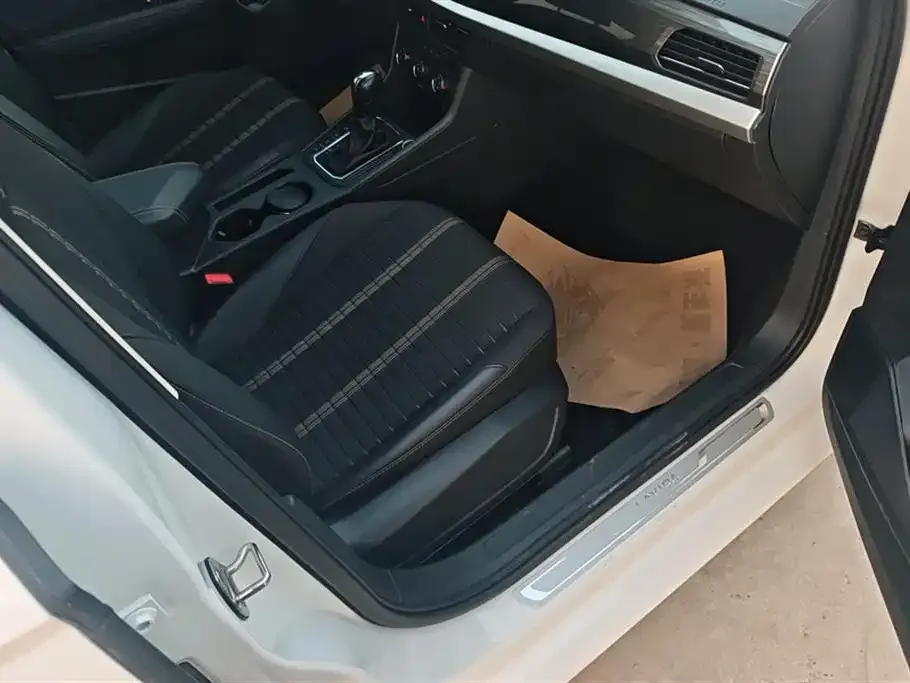 Volkswagen Lavida 2022 из CN, фото 10