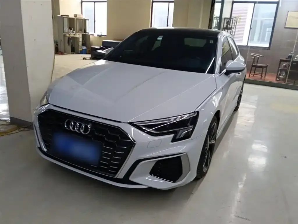 Audi A3 2024 из CN, фото 1
