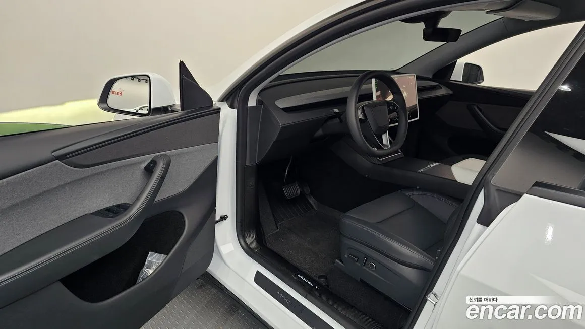 Tesla Model Y 2025 из KR, фото 4