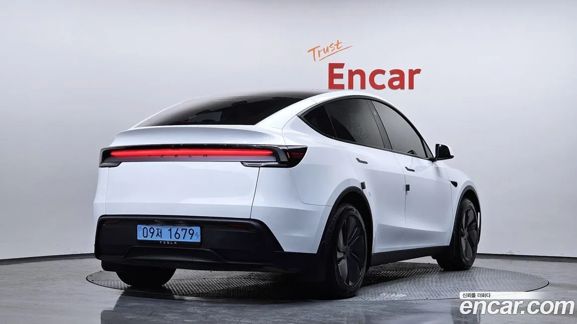 Tesla Model Y 2025 из KR, фото 9