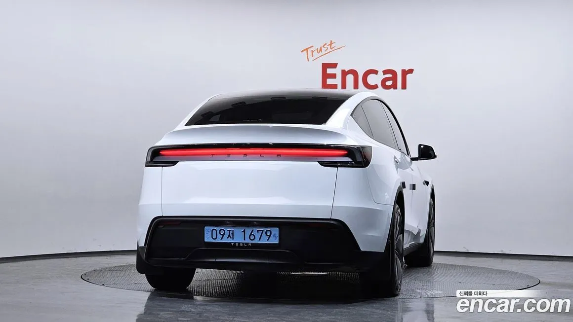 Tesla Model Y 2025 из KR, фото 3