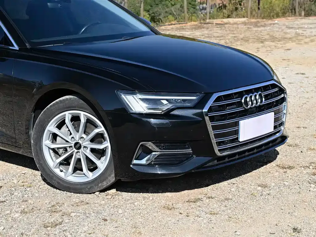 Audi A6L — фото 9