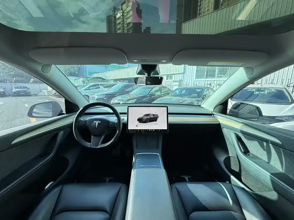 Tesla Model Y 2022 из CN, фото 8