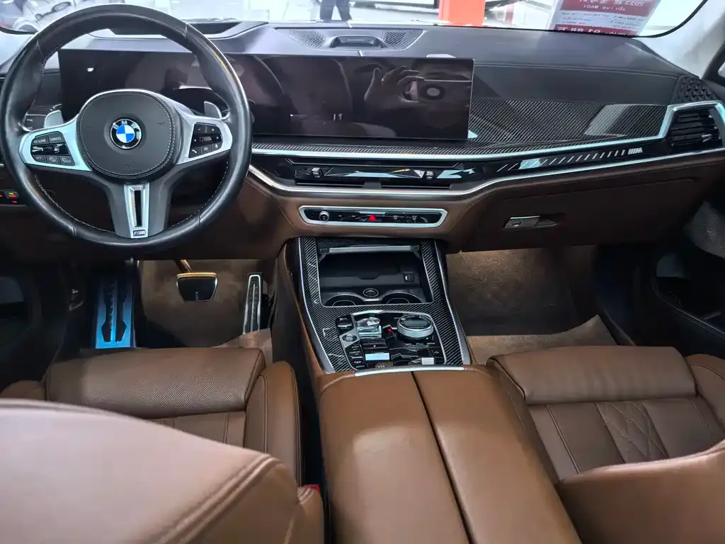 BMW X7 M60i 2023 из CN, фото 7