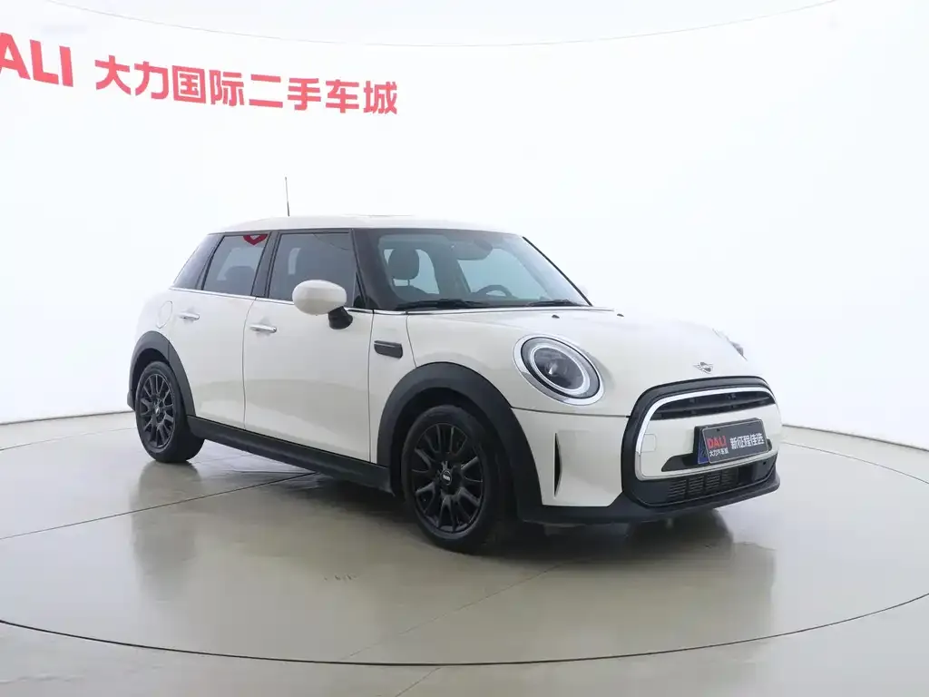 MINI Cooper (3-door) — фото 10