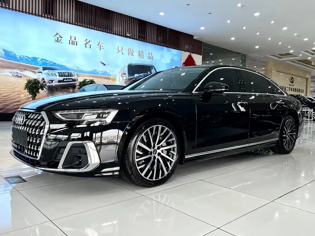 Audi A8 — фото 7