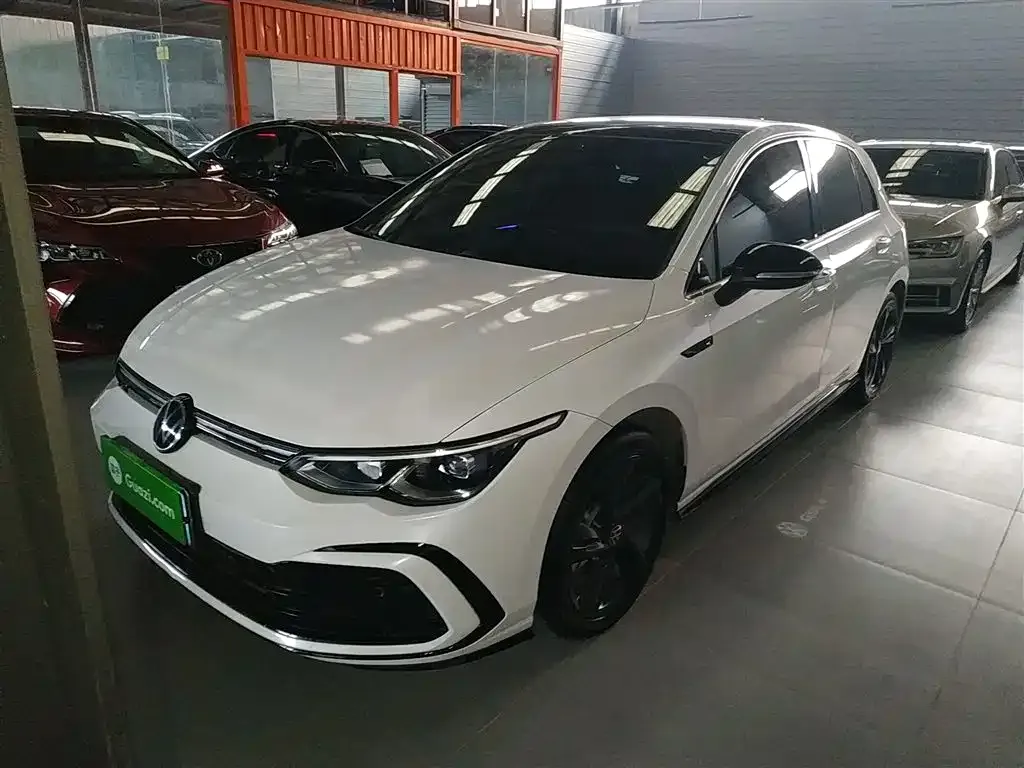 Volkswagen Golf 2022 из CN, фото 1