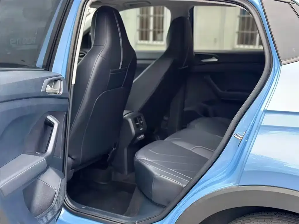 Volkswagen Tharu 2024 из CN, фото 8