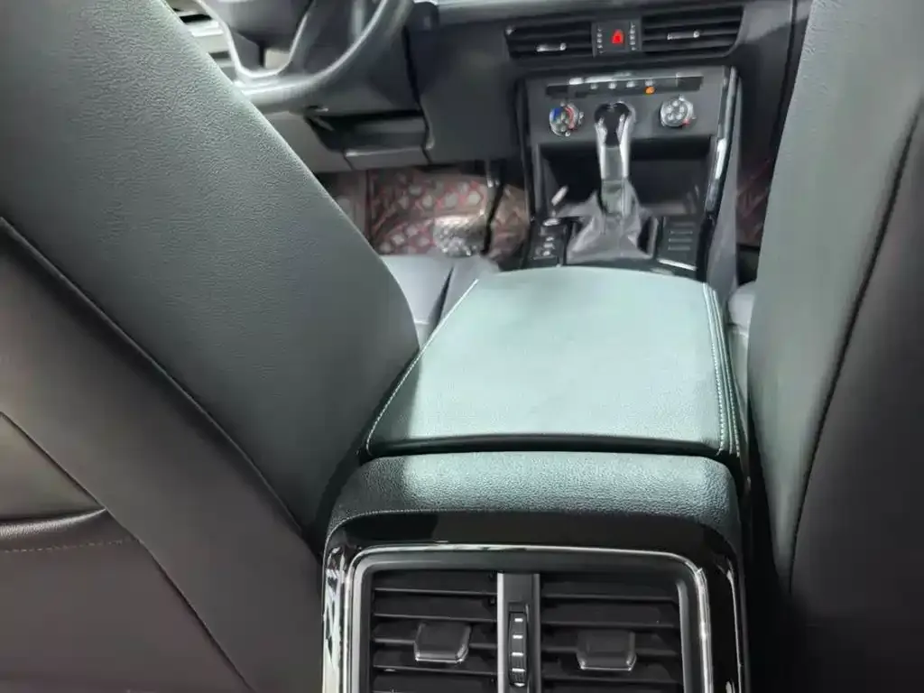 Volkswagen Passat — фото 6