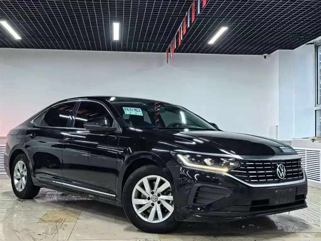 Volkswagen Passat — фото 4