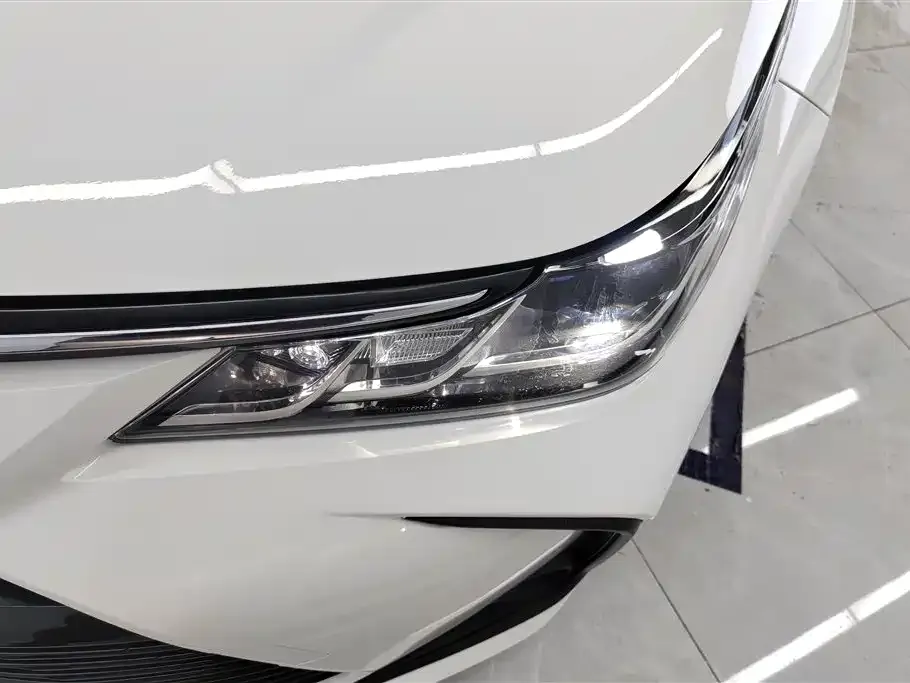 Toyota Corolla 2023 из CN, фото 2