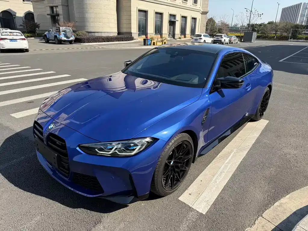 BMW M4 — фото 1