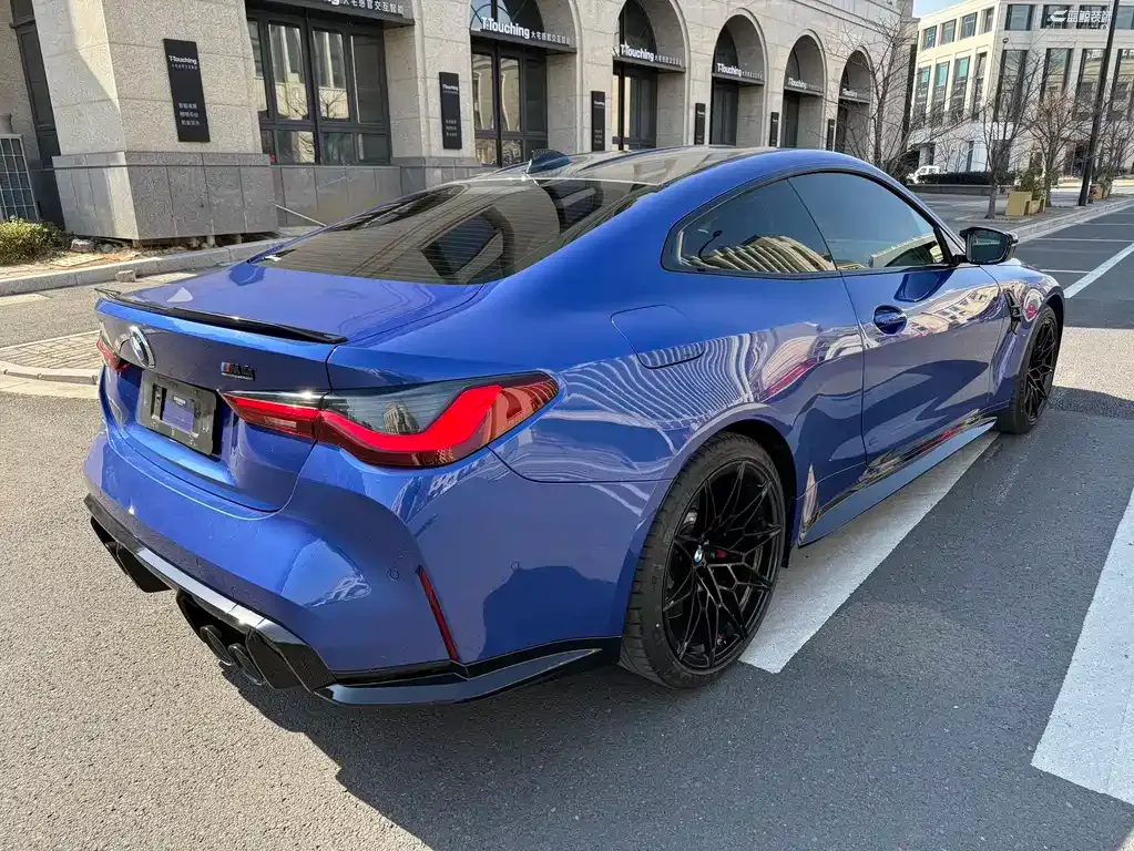 BMW M4 — фото 10