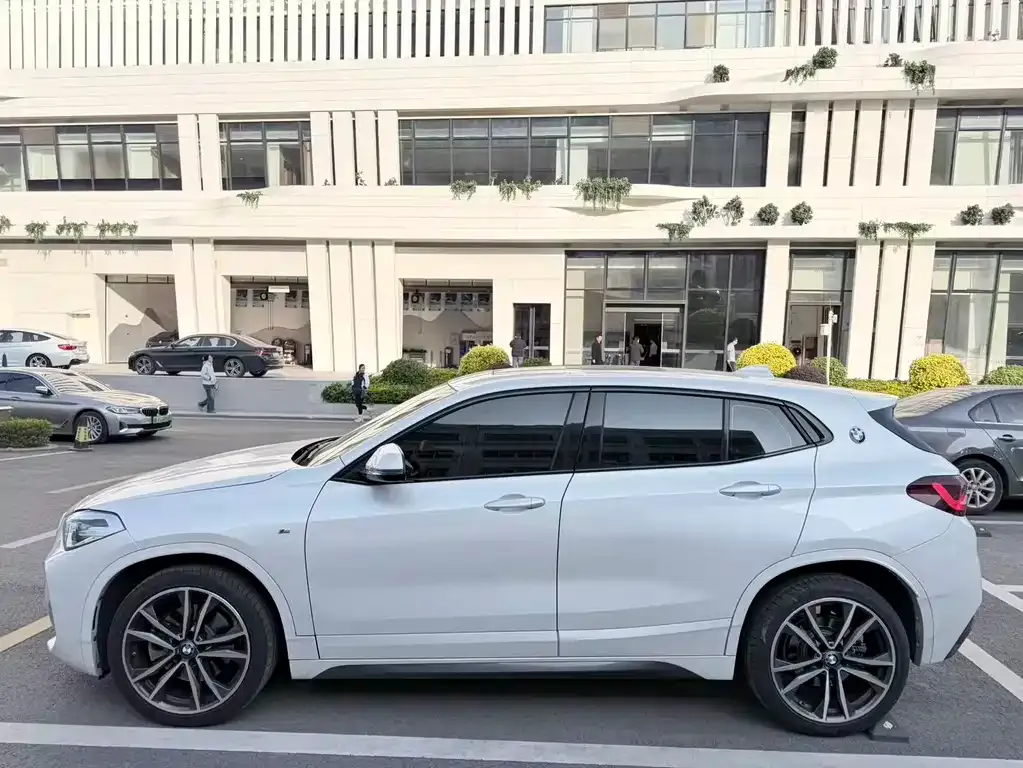 BMW X2 2021 из CN, фото 3