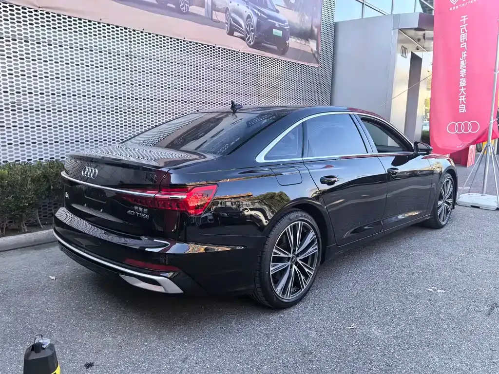 Audi A6L 2023 из CN, фото 9