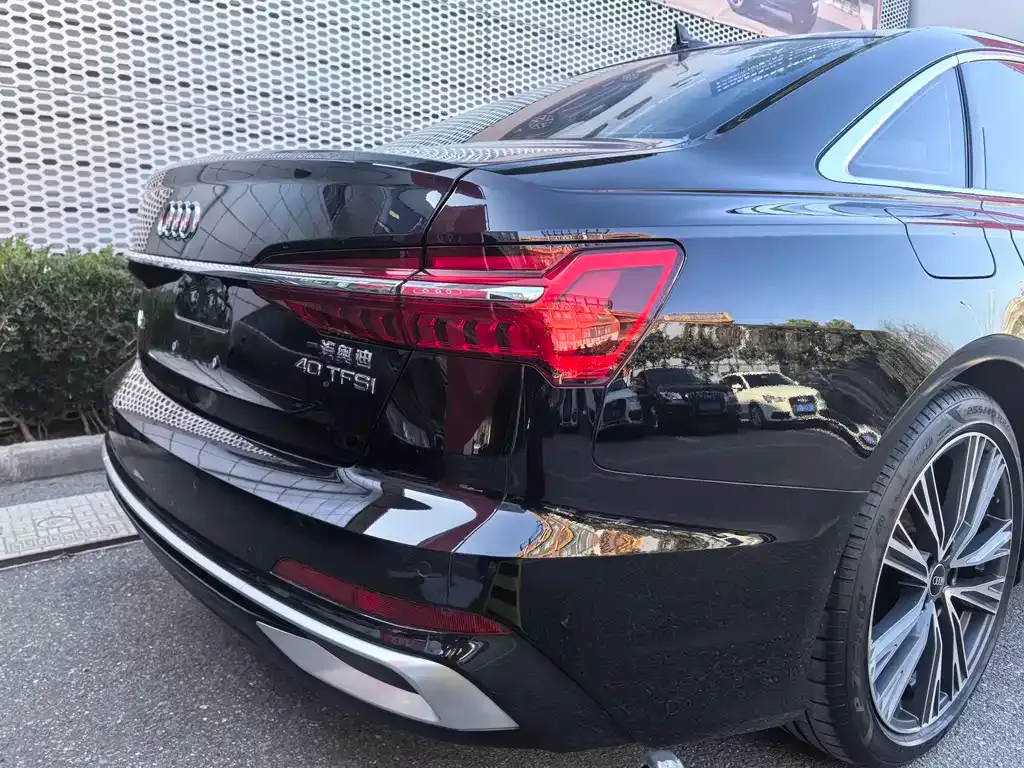 Audi A6L 2023 из CN, фото 7