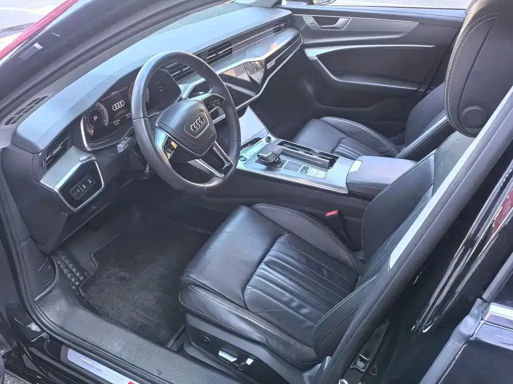 Audi A6L 2023 из CN, фото 2