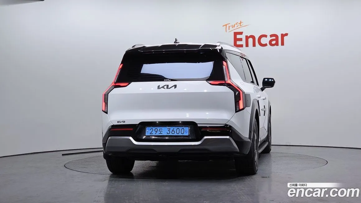 Kia EV9 2024 из KR, фото 4