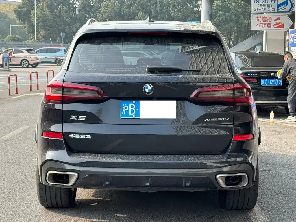 BMW X5 — фото 2
