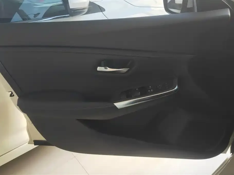 Nissan Sylphy 2021 из CN, фото 2