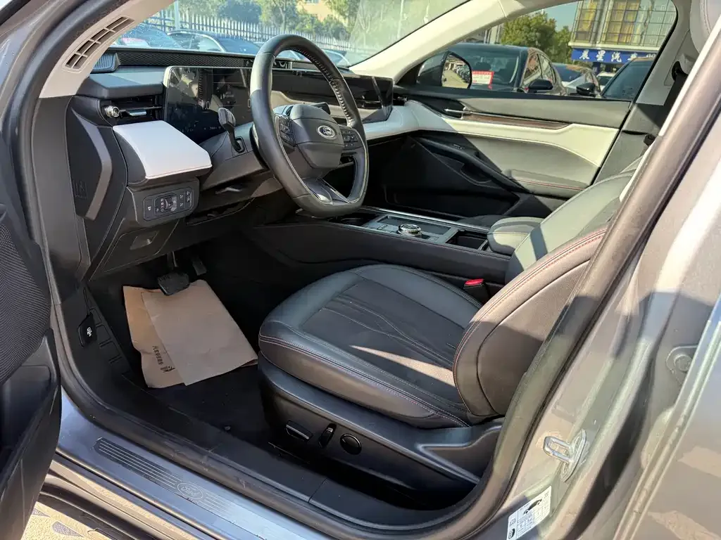 Ford Mondeo 2022 из CN, фото 10