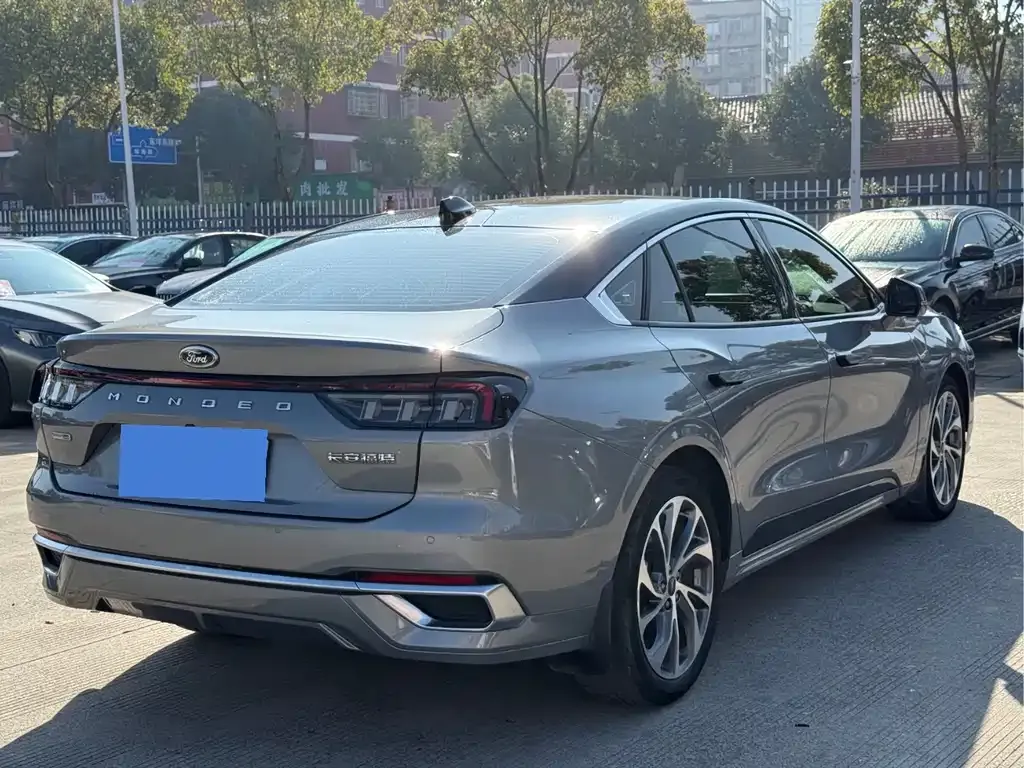 Ford Mondeo 2022 из CN, фото 4