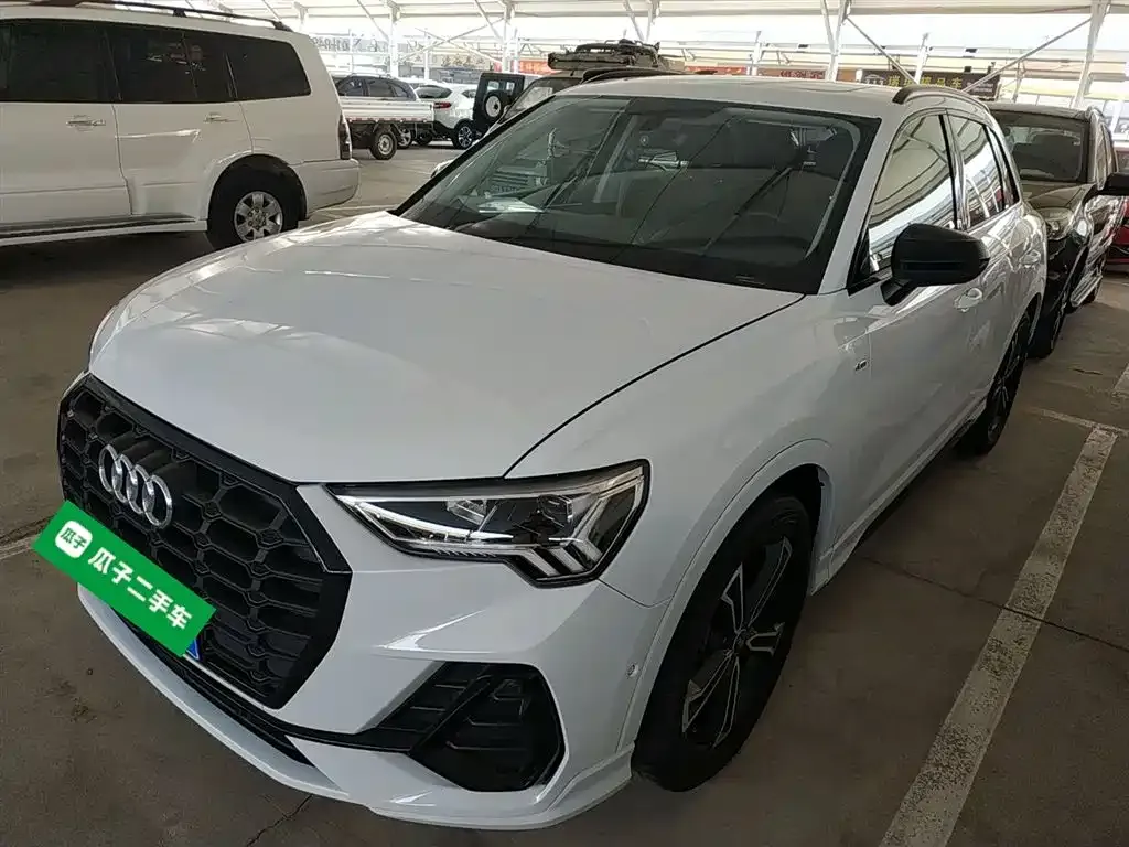 Audi Q3 2023 из CN, фото 1