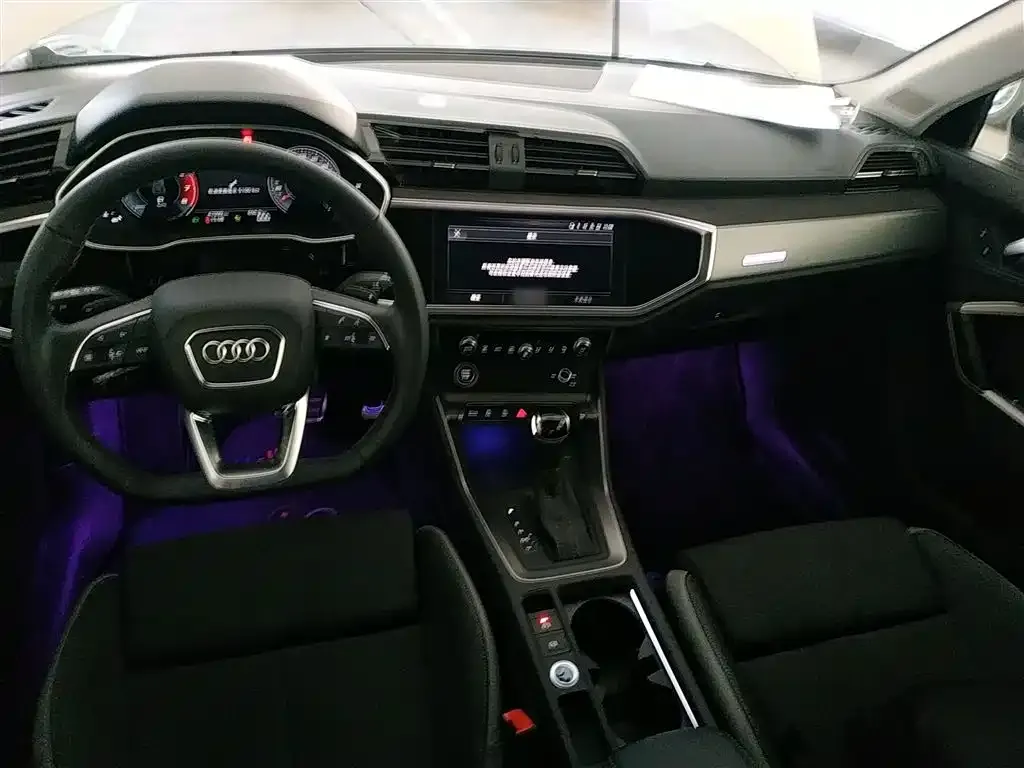 Audi Q3 2023 из CN, фото 10