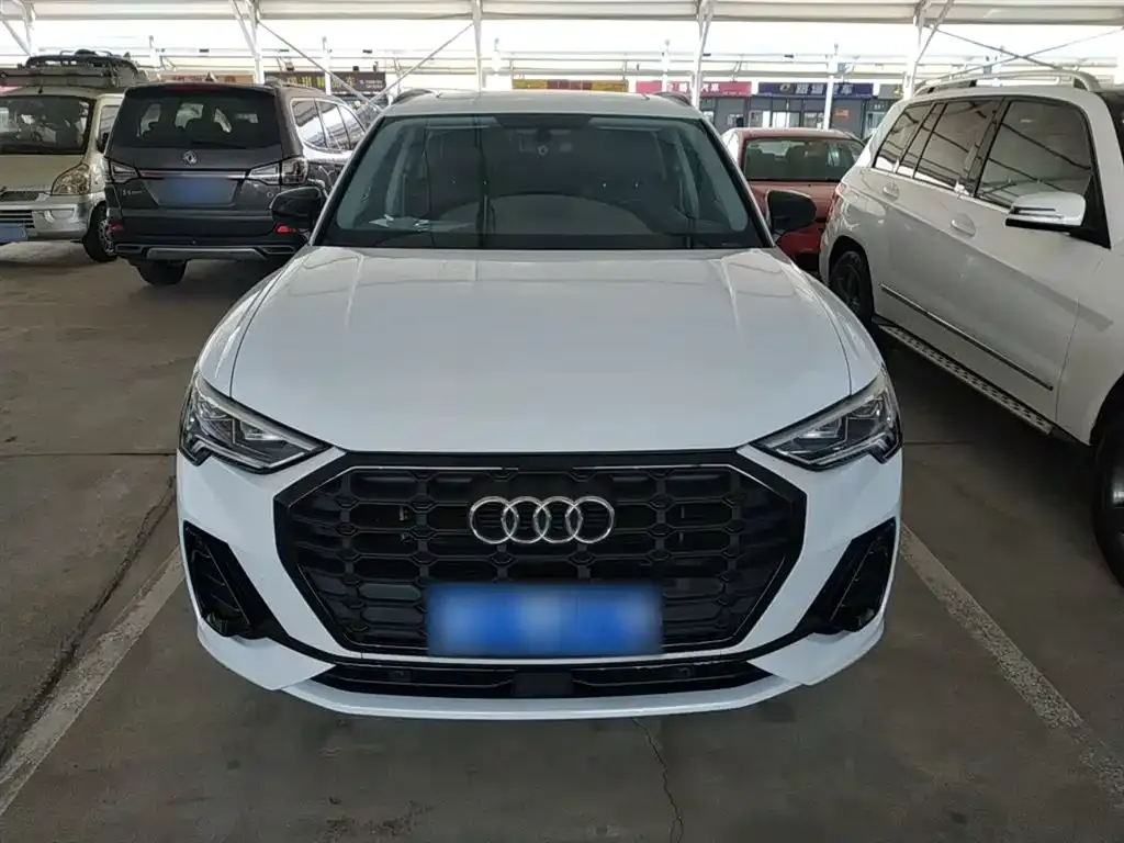 Audi Q3 2023 из CN, фото 3