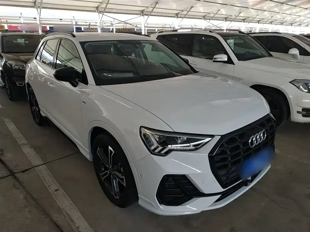 Audi Q3 2023 из CN, фото 4