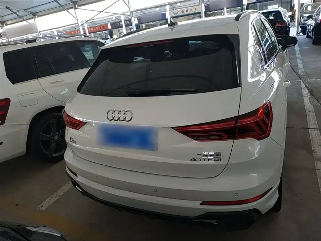Audi Q3 2023 из CN, фото 6