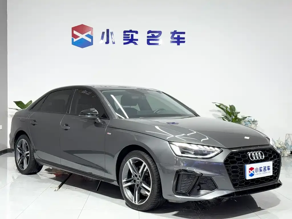 Audi A4L 2022 из CN, фото 2