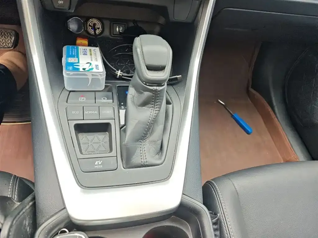 Toyota Wildlander 2021 из CN, фото 7