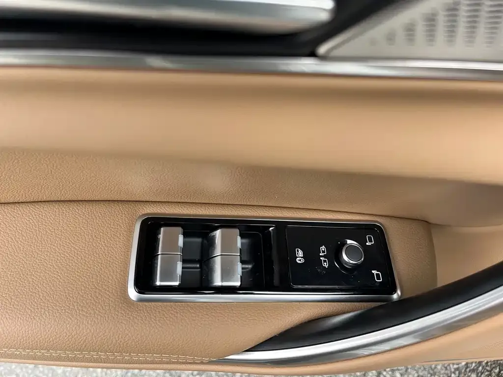 Jaguar XFL 2023 из CN, фото 6