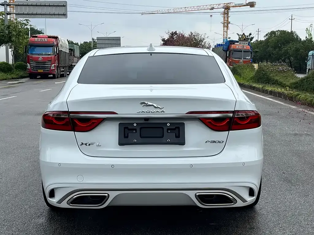 Jaguar XFL 2023 из CN, фото 9