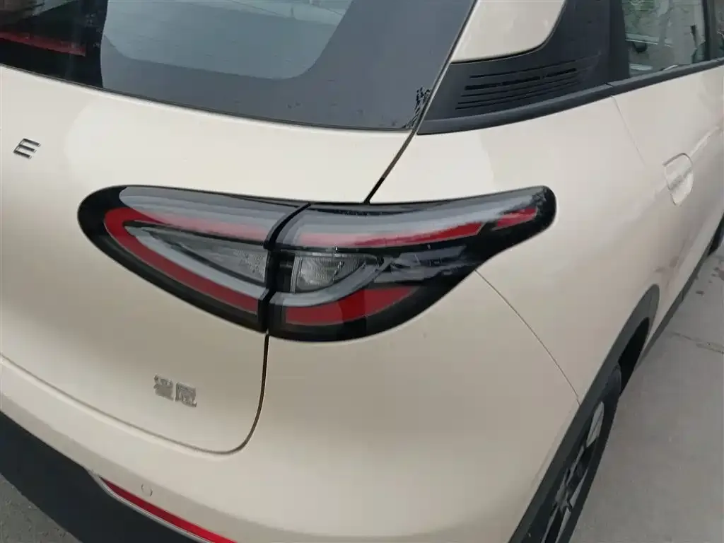 Geely Starburst — фото 8