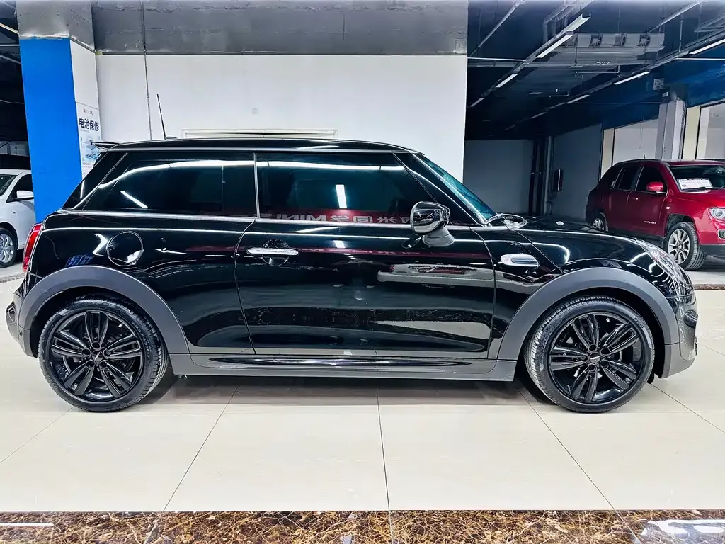 MINI Cooper (3-door) 2021 из CN, фото 7