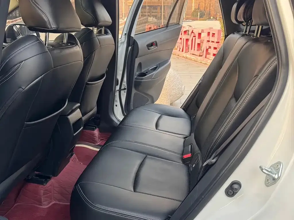 Toyota Frontlander 2024 из CN, фото 4