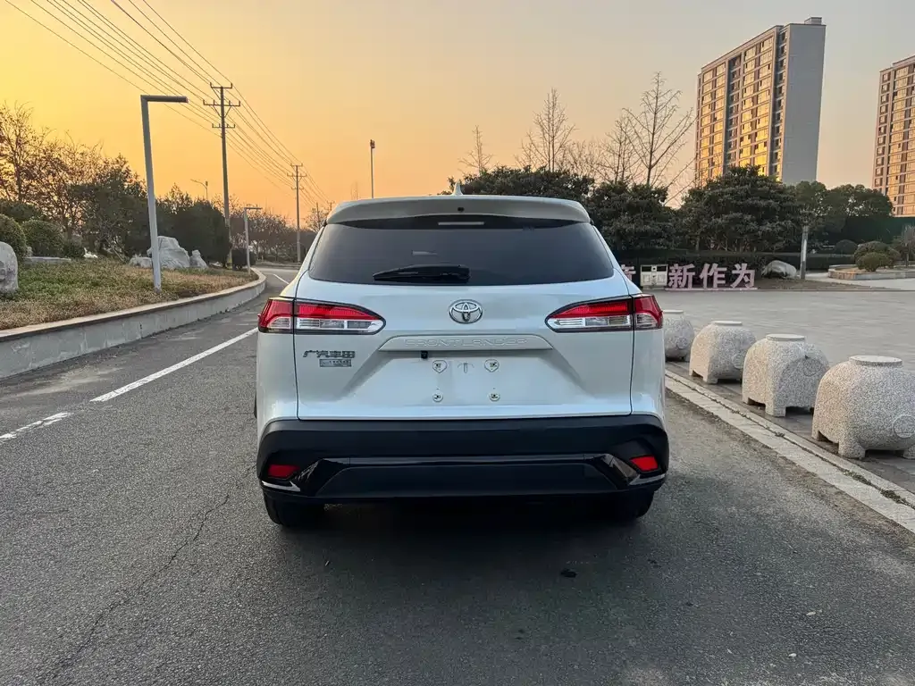 Toyota Frontlander 2024 из CN, фото 5