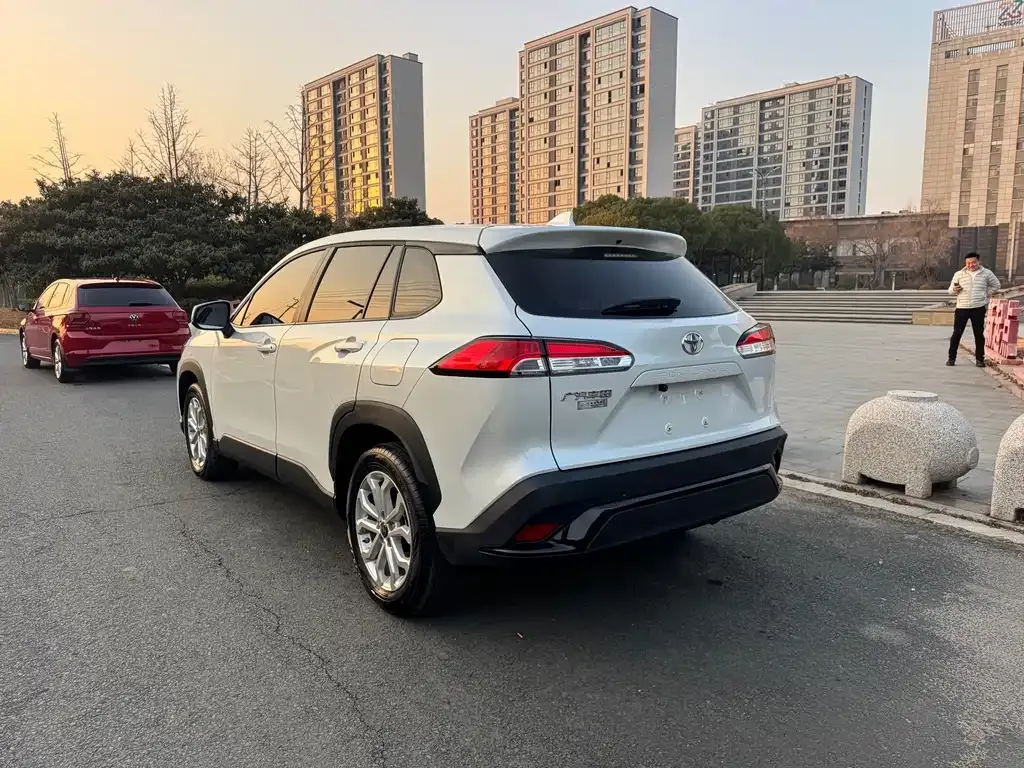 Toyota Frontlander 2024 из CN, фото 3