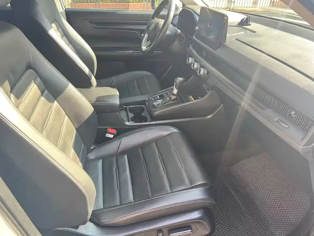 Honda CR-V 2023 из CN, фото 2
