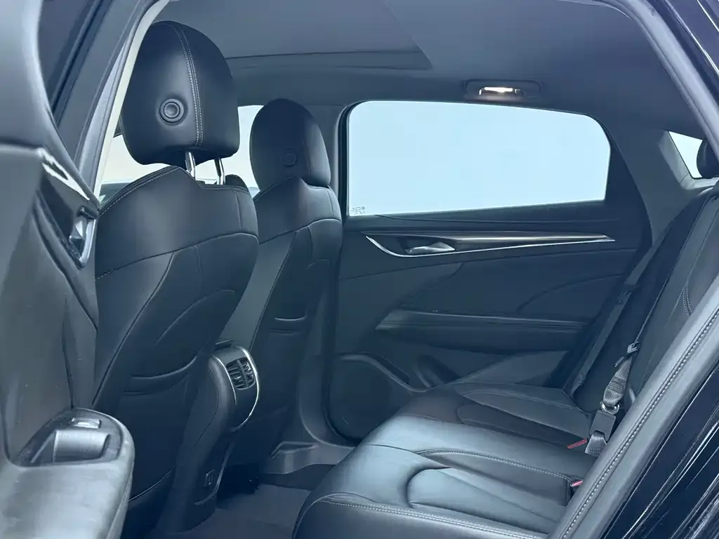 Buick LaCrosse 2022 из CN, фото 2
