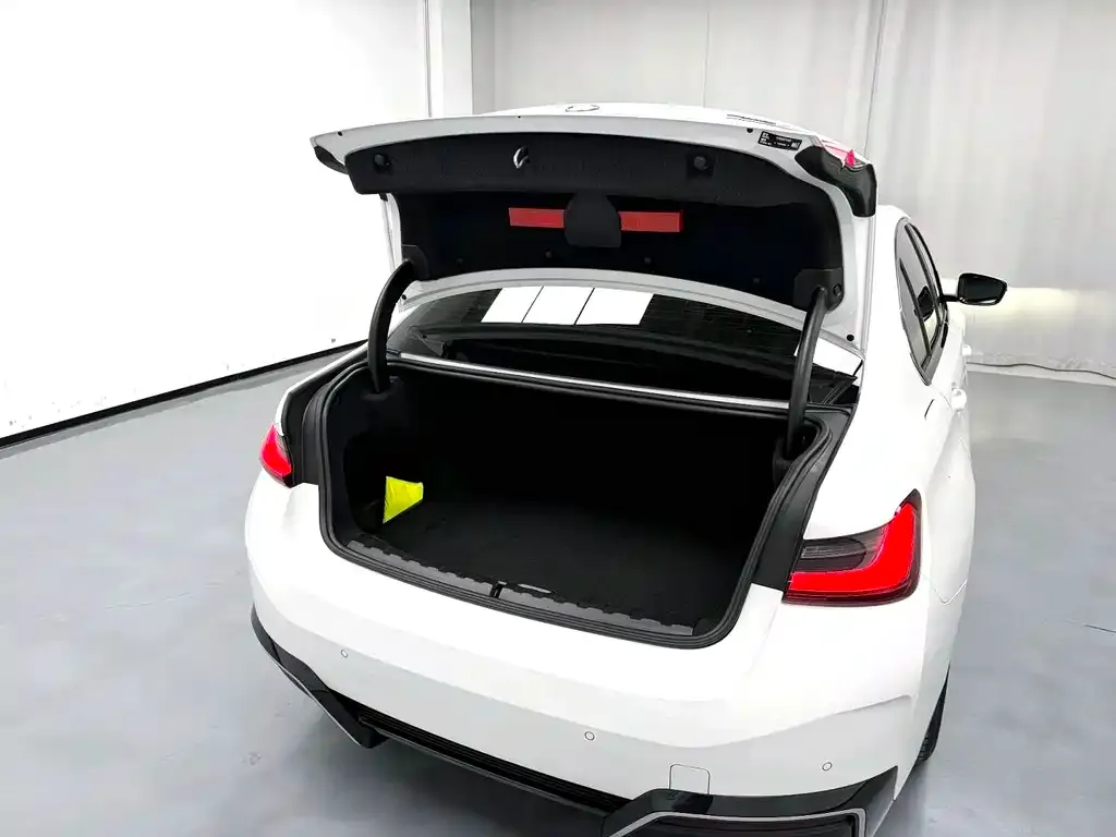 BMW i3 2024 из CN, фото 5