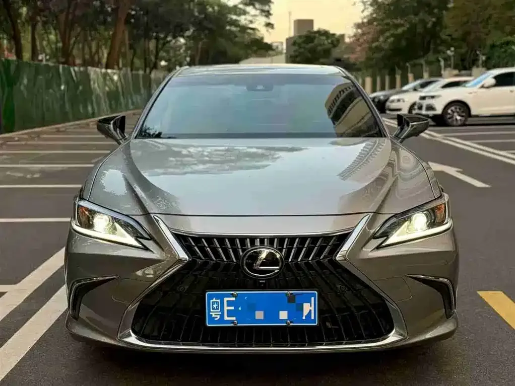 Lexus ES 2024 из CN, фото 1