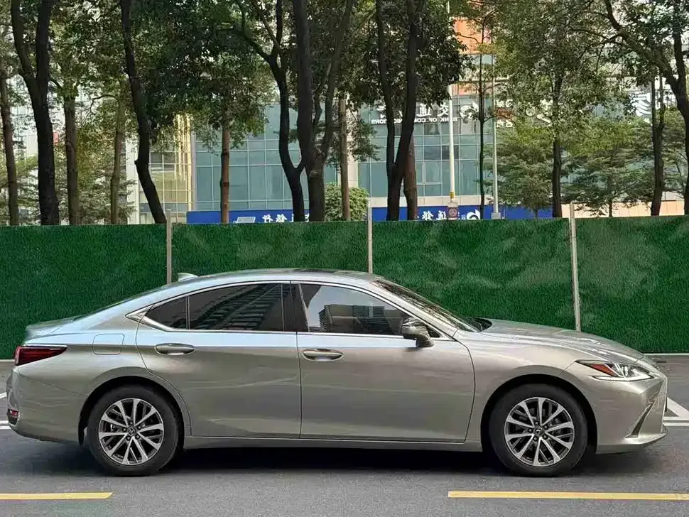 Lexus ES 2024 из CN, фото 10