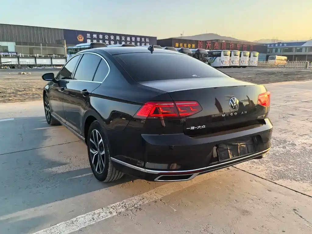 Volkswagen Magotan 2021 из CN, фото 8