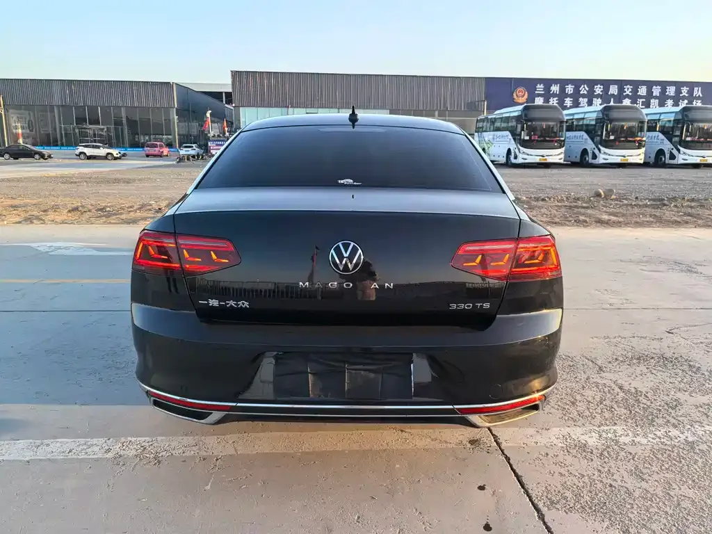 Volkswagen Magotan 2021 из CN, фото 4