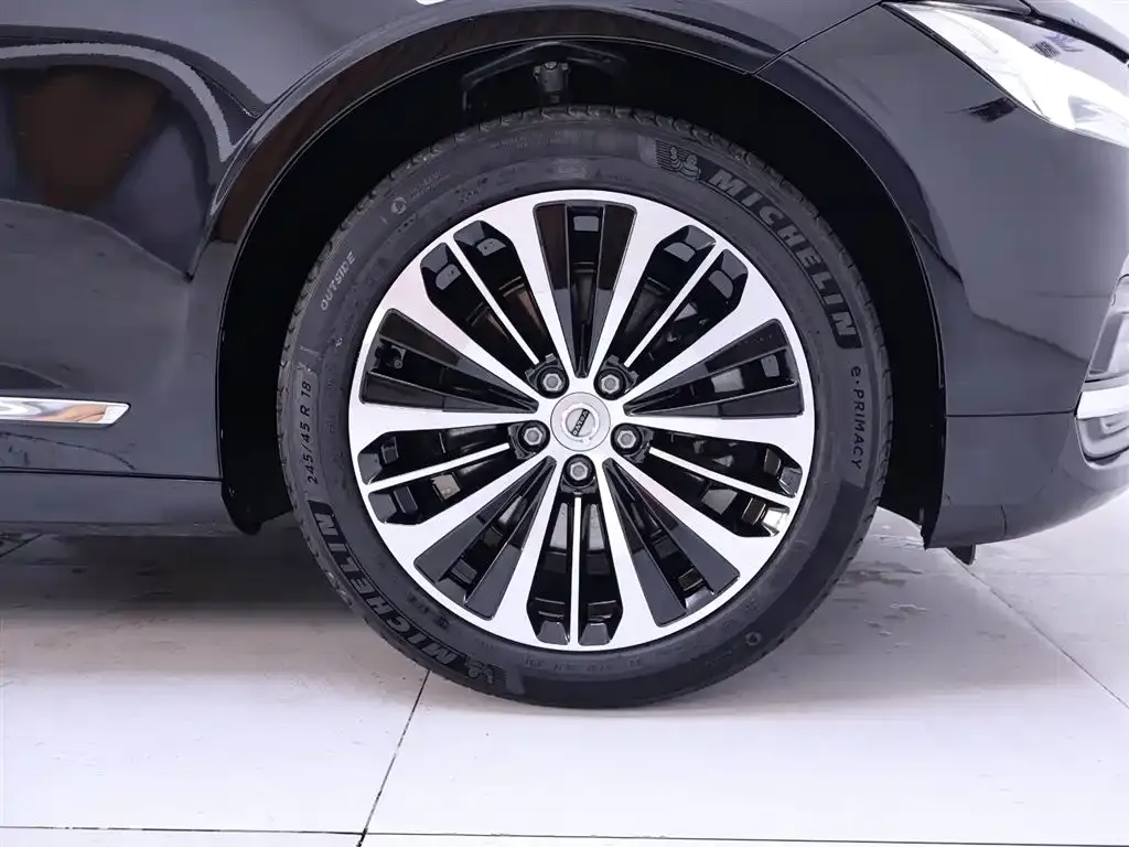 Volvo S90 2025 из CN, фото 10