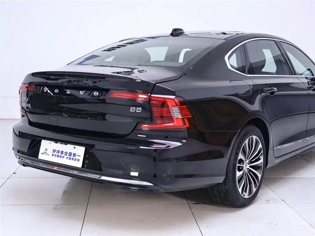 Volvo S90 2025 из CN, фото 5