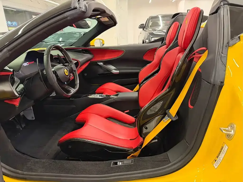 Ferrari SF90 2025 из CN, фото 2